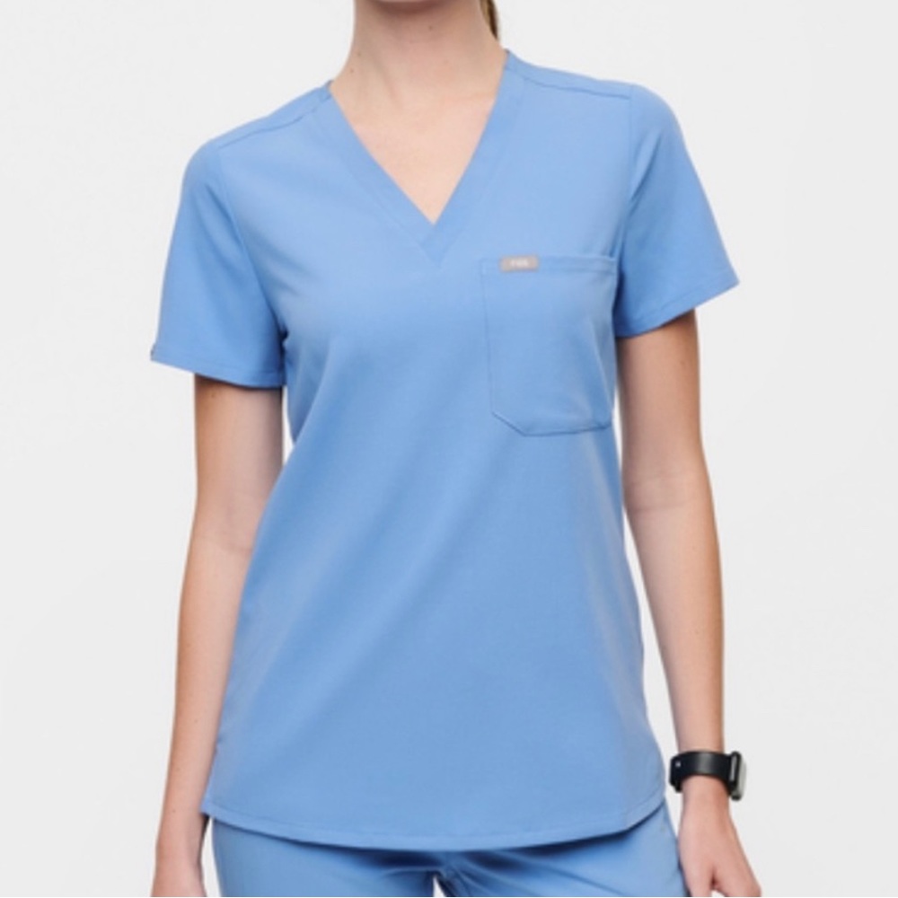 Figs Catarina One Pocket Scrub Top - Ceil Blue - Small